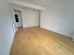 Photo 6- click for photo gallery